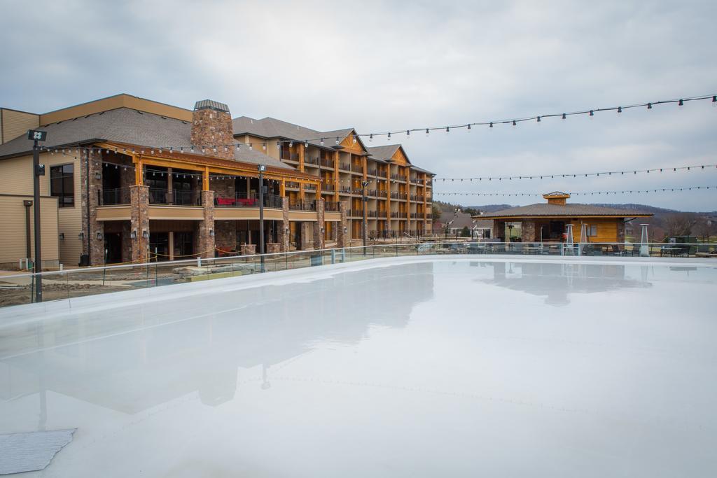The Lodge At Old Kinderhook Camdenton Extérieur photo