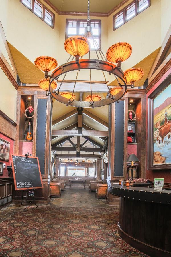 The Lodge At Old Kinderhook Camdenton Extérieur photo