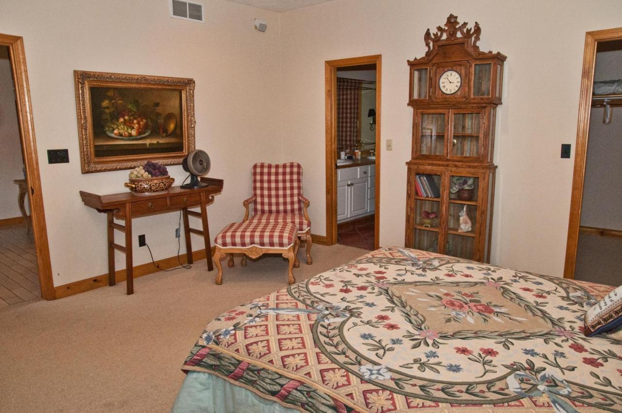 The Lodge At Old Kinderhook Camdenton Extérieur photo