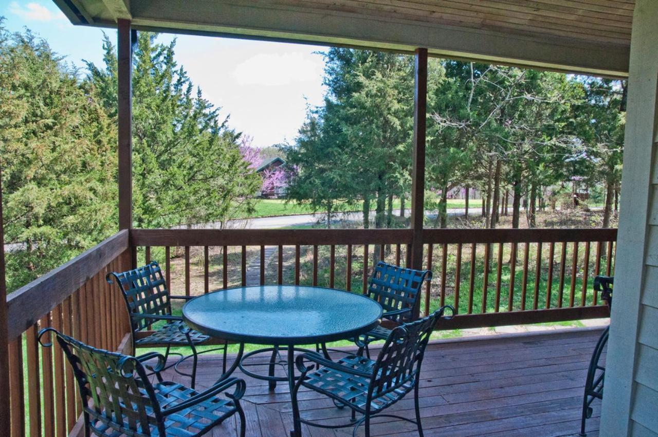 The Lodge At Old Kinderhook Camdenton Extérieur photo