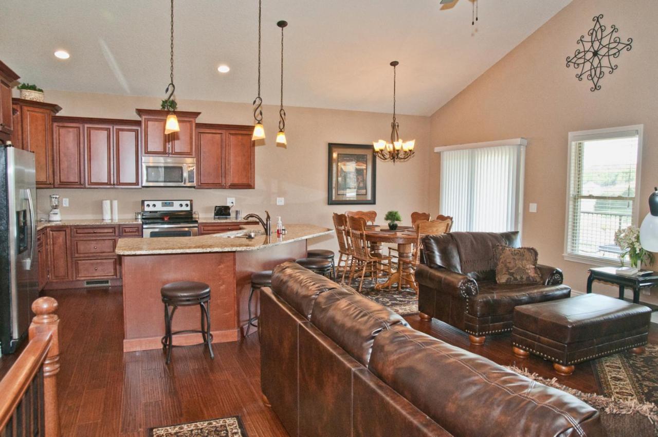 The Lodge At Old Kinderhook Camdenton Extérieur photo