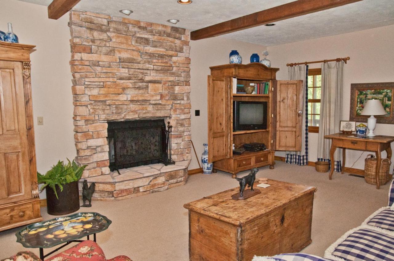The Lodge At Old Kinderhook Camdenton Extérieur photo