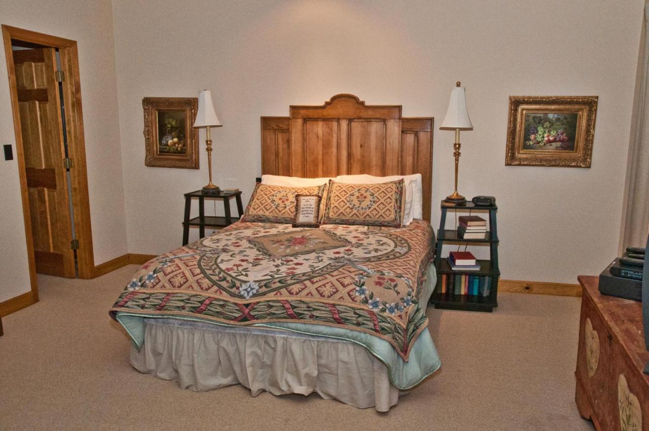 The Lodge At Old Kinderhook Camdenton Extérieur photo
